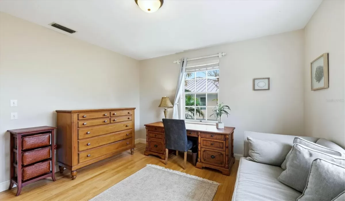 3 Bedrooms Bedrooms, 0 ,2 BathroomsBathrooms,Residential,For Sale,0,D6146199