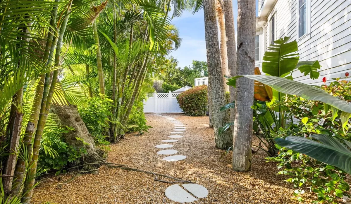 3 Bedrooms Bedrooms, 0 ,3 BathroomsBathrooms,Residential,For Sale,0,TB8477140