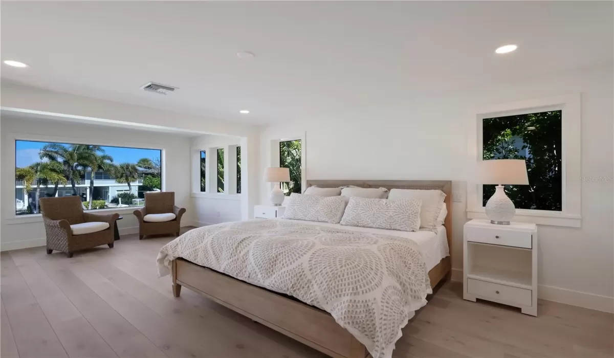 4 Bedrooms Bedrooms, 0 ,3 BathroomsBathrooms,Residential,For Sale,0,D6146117