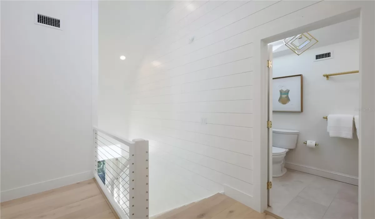 4 Bedrooms Bedrooms, 0 ,3 BathroomsBathrooms,Residential,For Sale,0,D6146117