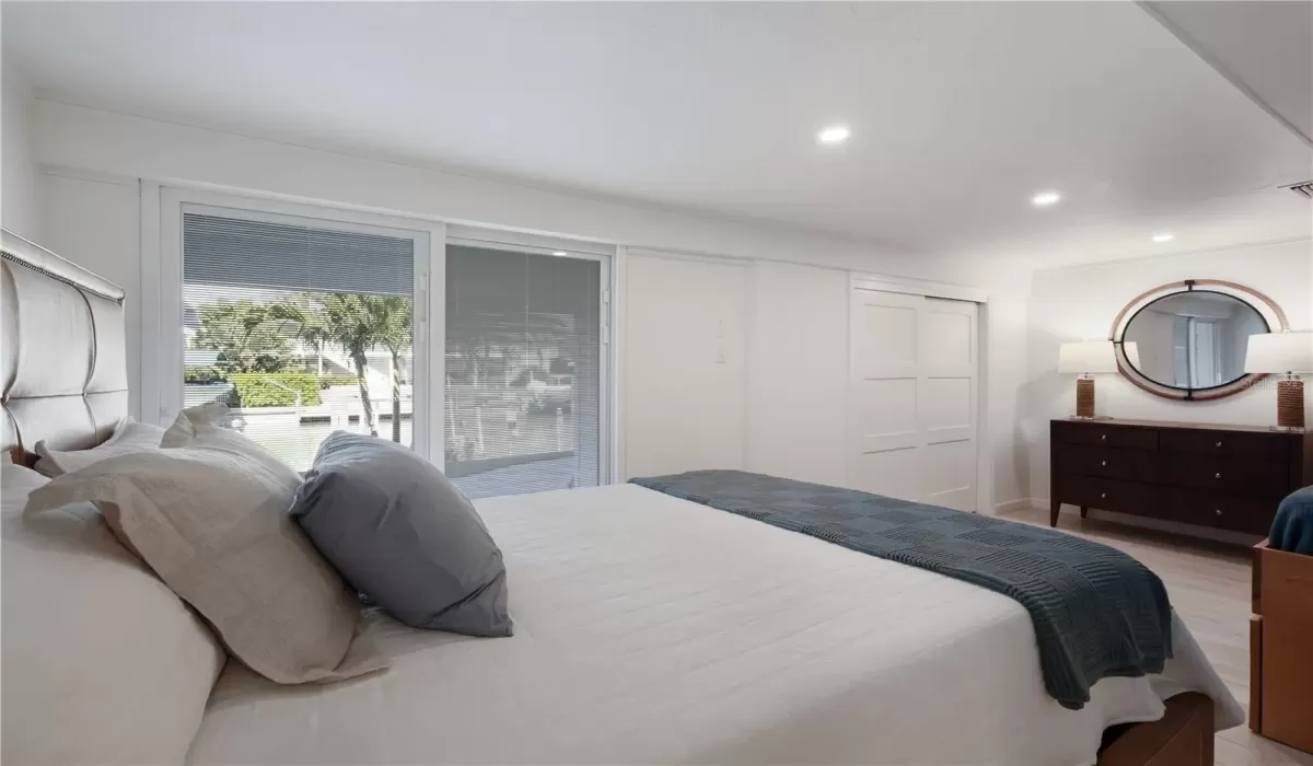 4 Bedrooms Bedrooms, 0 ,3 BathroomsBathrooms,Residential,For Sale,0,D6146117