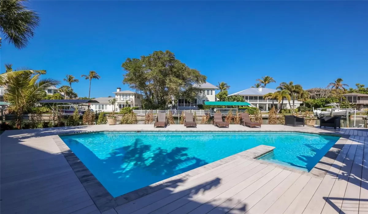 4 Bedrooms Bedrooms, 0 ,3 BathroomsBathrooms,Residential,For Sale,0,D6146117