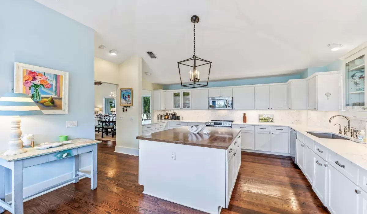 4 Bedrooms Bedrooms, 0 ,3 BathroomsBathrooms,Residential,For Sale,0,D6146203