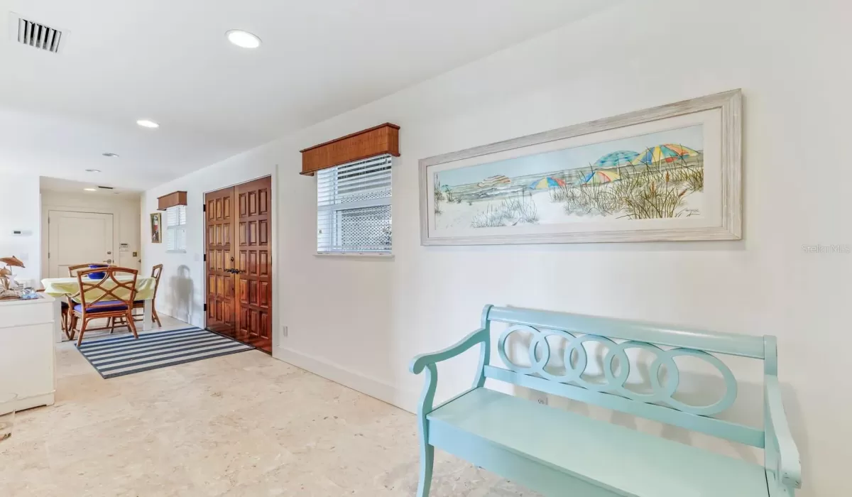 4 Bedrooms Bedrooms, 0 ,3 BathroomsBathrooms,Residential,For Sale,0,D6146203