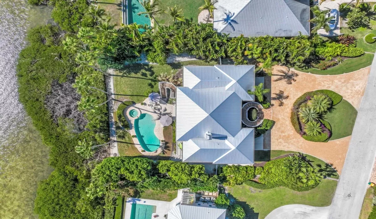 4 Bedrooms Bedrooms, 0 ,3 BathroomsBathrooms,Residential,For Sale,0,D6146203