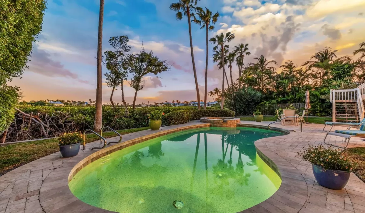 4 Bedrooms Bedrooms, 0 ,3 BathroomsBathrooms,Residential,For Sale,0,D6146203