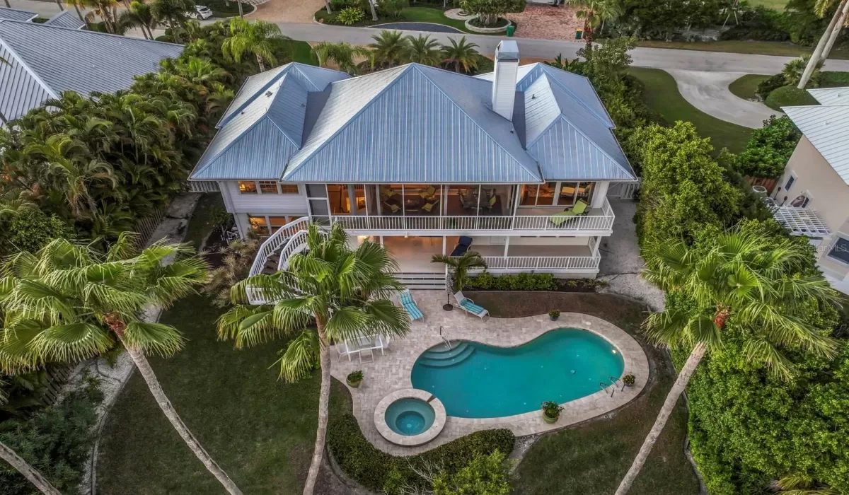 4 Bedrooms Bedrooms, 0 ,3 BathroomsBathrooms,Residential,For Sale,0,D6146203