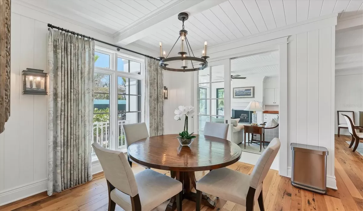 Breakfast dining nook
