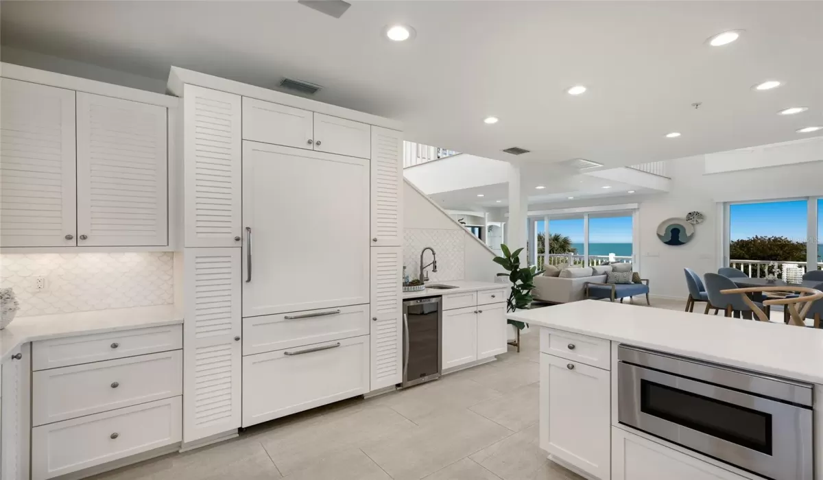 3 Bedrooms Bedrooms, 0 ,3 BathroomsBathrooms,Residential,Pending,0,D6146165