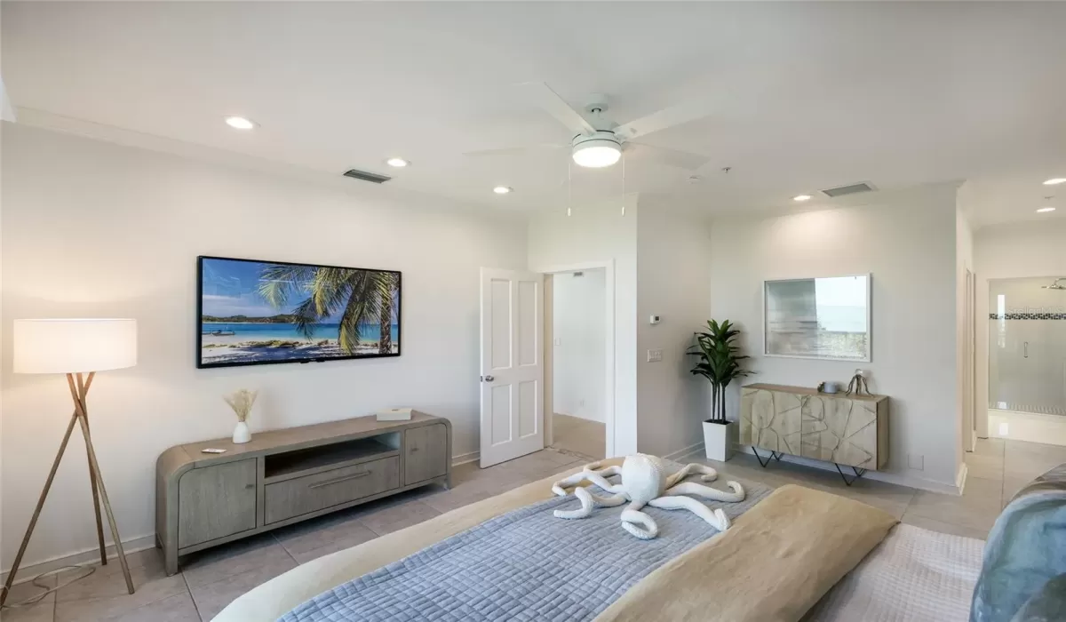 3 Bedrooms Bedrooms, 0 ,3 BathroomsBathrooms,Residential,Pending,0,D6146165