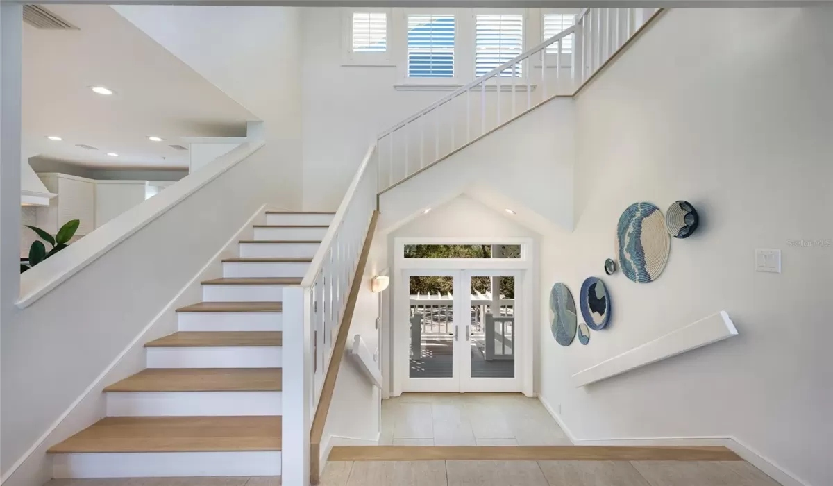 3 Bedrooms Bedrooms, 0 ,3 BathroomsBathrooms,Residential,Pending,0,D6146165