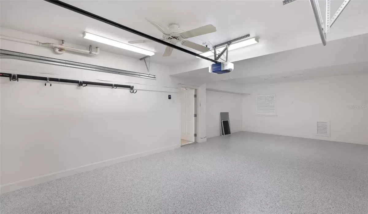 3 Bedrooms Bedrooms, 0 ,3 BathroomsBathrooms,Residential,Pending,0,D6146165