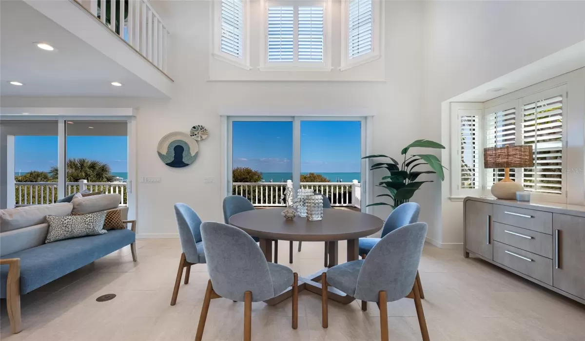 3 Bedrooms Bedrooms, 0 ,3 BathroomsBathrooms,Residential,Pending,0,D6146165