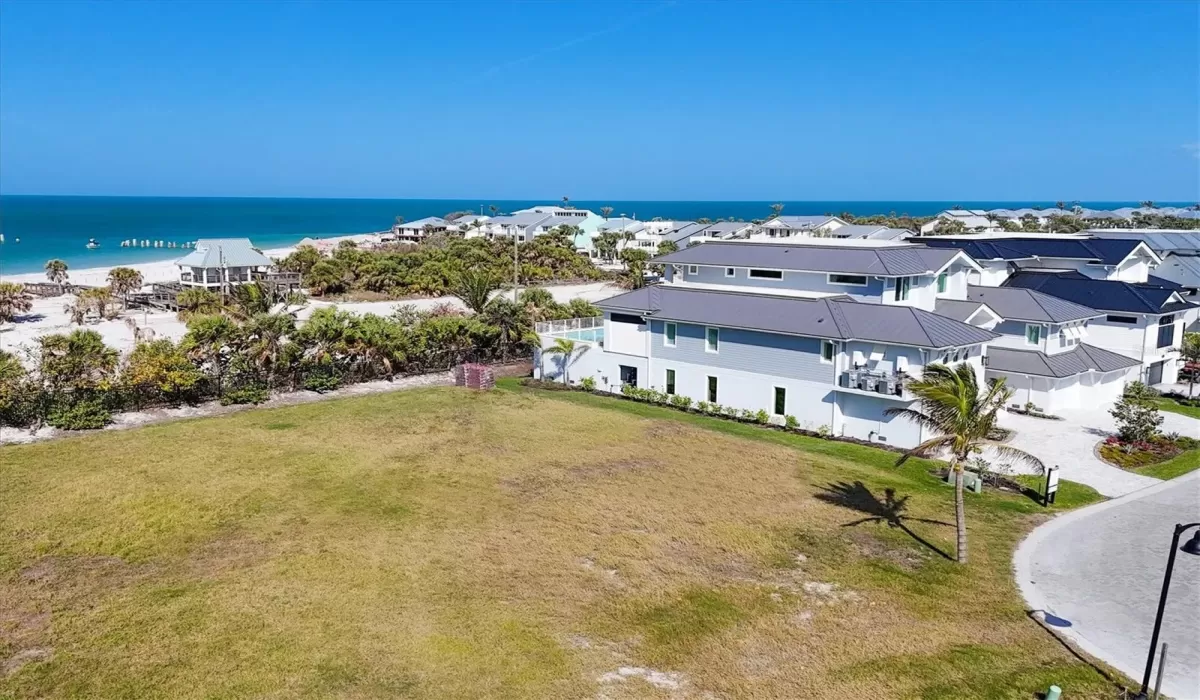 Lot 4 - Hill Tide Estates