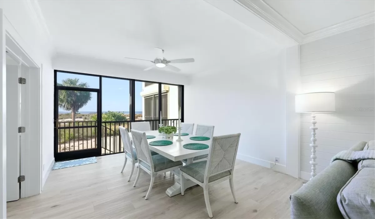 2 Bedrooms Bedrooms, 0 ,2 BathroomsBathrooms,Residential,For Sale,0,D6146406