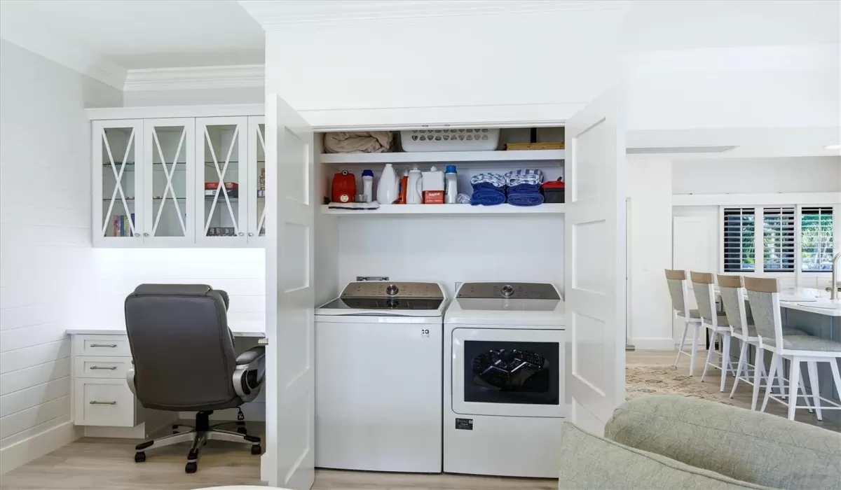 2 Bedrooms Bedrooms, 0 ,2 BathroomsBathrooms,Residential,For Sale,0,D6146406