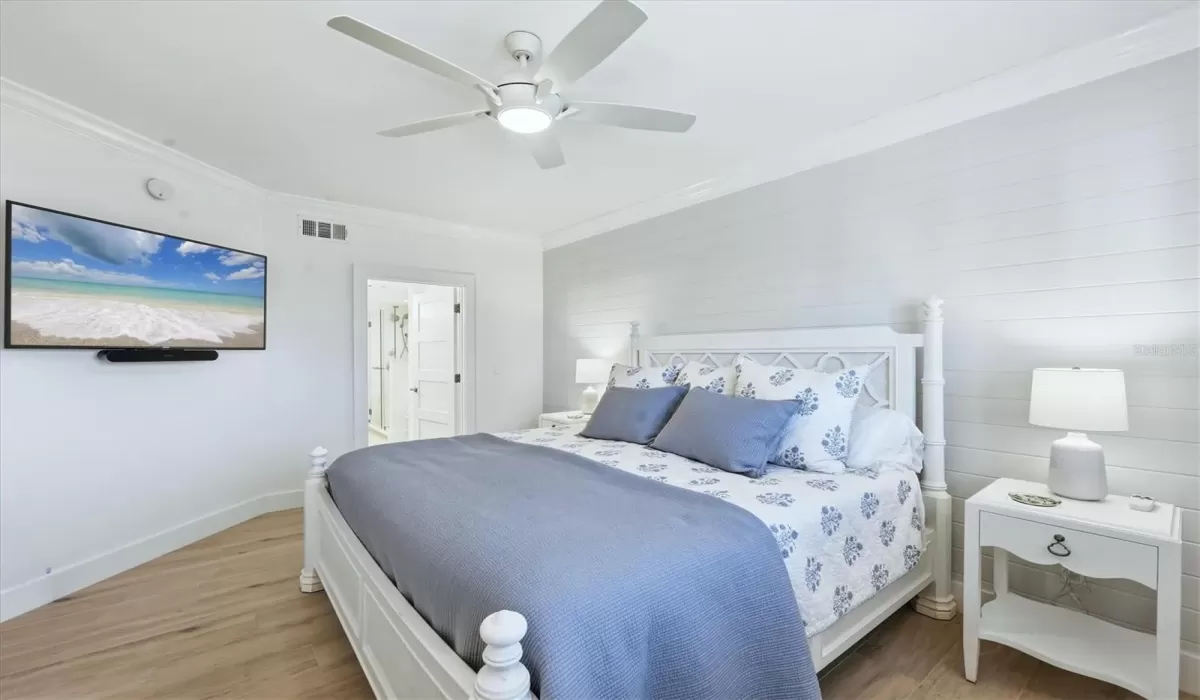 2 Bedrooms Bedrooms, 0 ,2 BathroomsBathrooms,Residential,For Sale,0,D6146406