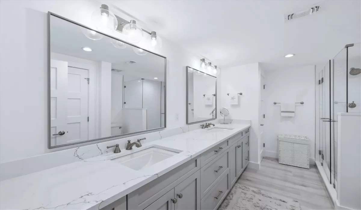 2 Bedrooms Bedrooms, 0 ,2 BathroomsBathrooms,Residential,For Sale,0,D6146406