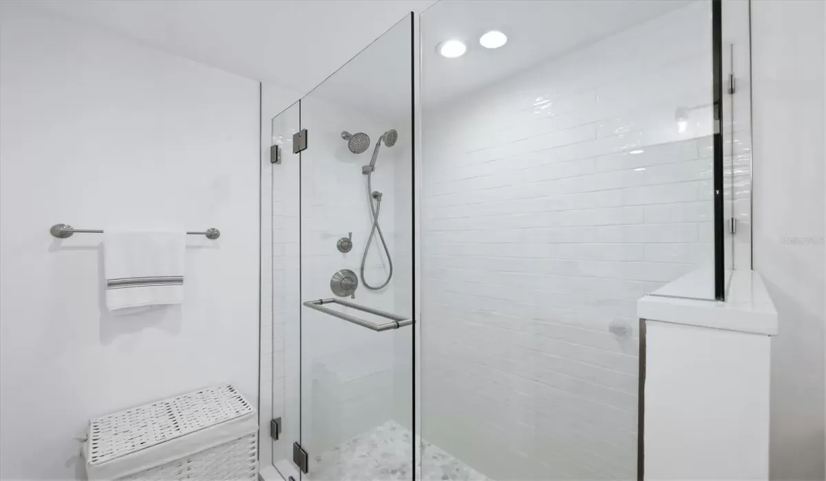 2 Bedrooms Bedrooms, 0 ,2 BathroomsBathrooms,Residential,For Sale,0,D6146406