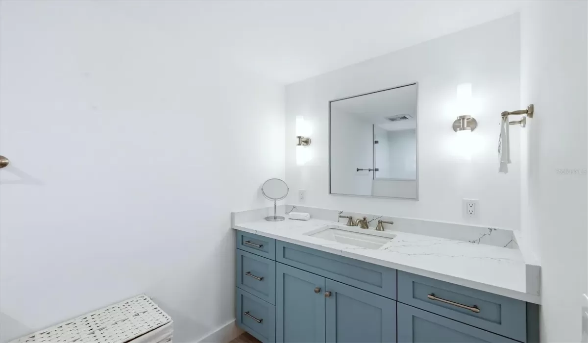 2 Bedrooms Bedrooms, 0 ,2 BathroomsBathrooms,Residential,For Sale,0,D6146406