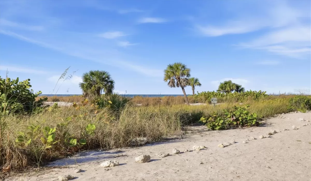 2 Bedrooms Bedrooms, 0 ,2 BathroomsBathrooms,Residential,For Sale,0,D6146406