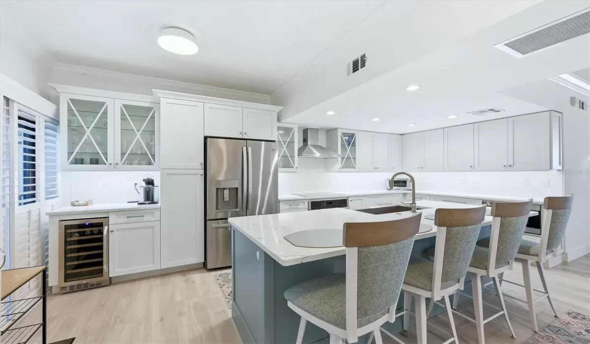 2 Bedrooms Bedrooms, 0 ,2 BathroomsBathrooms,Residential,For Sale,0,D6146406