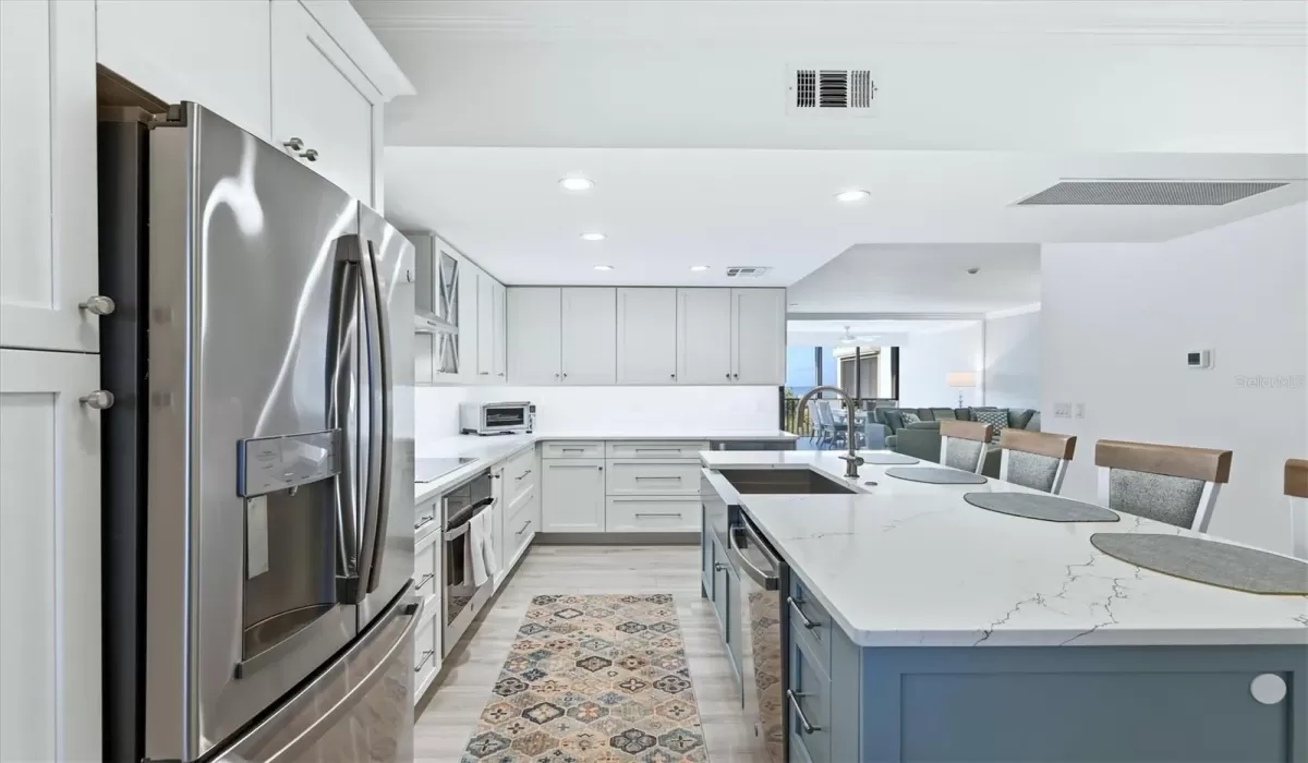 2 Bedrooms Bedrooms, 0 ,2 BathroomsBathrooms,Residential,For Sale,0,D6146406