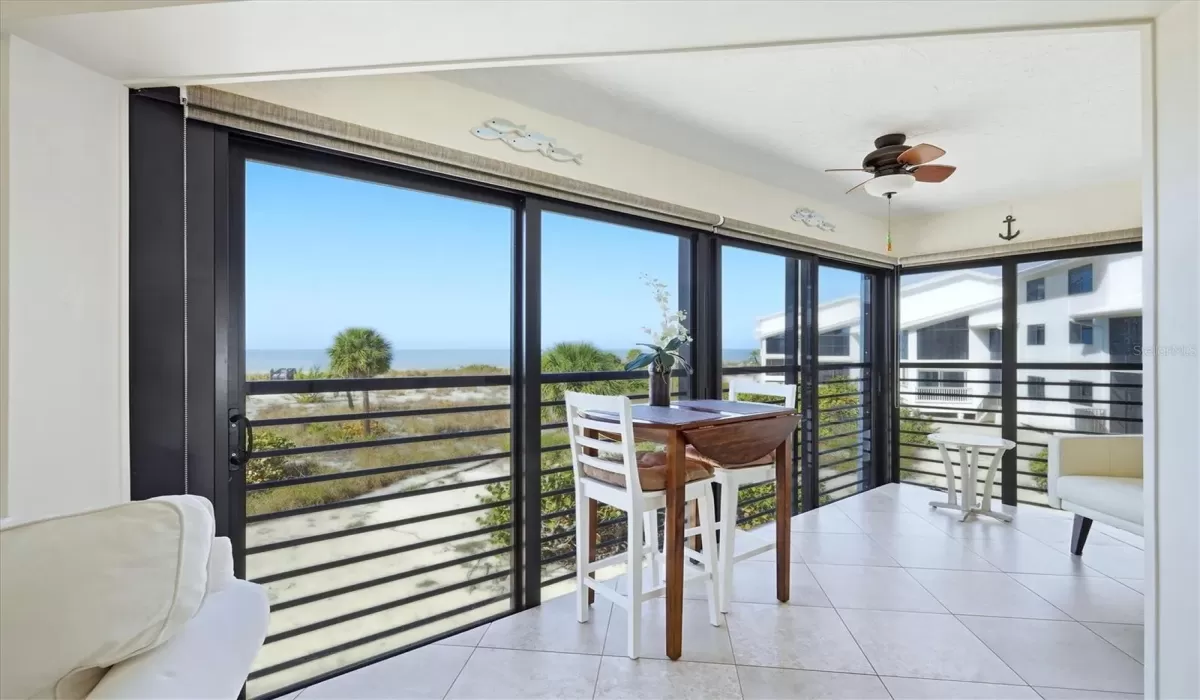 1 Bedroom Bedrooms, 0 ,1 BathroomBathrooms,Residential,For Sale,0,D6146490