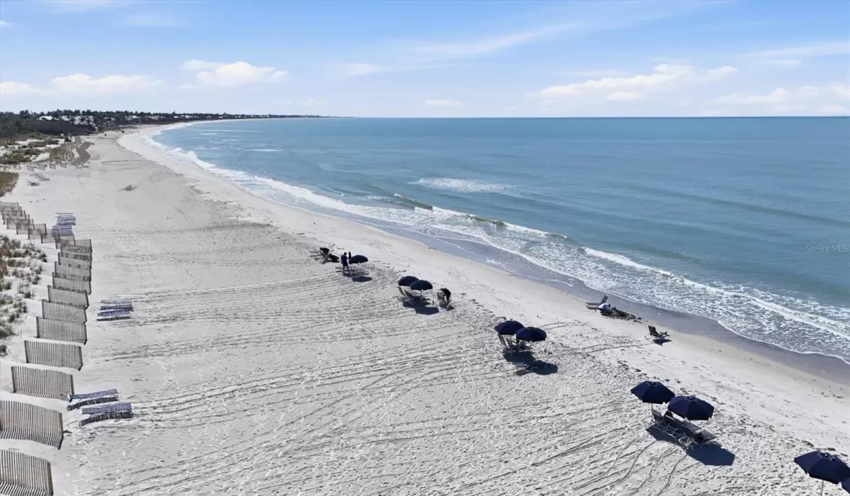 1 Bedroom Bedrooms, 0 ,1 BathroomBathrooms,Residential,For Sale,0,D6146490