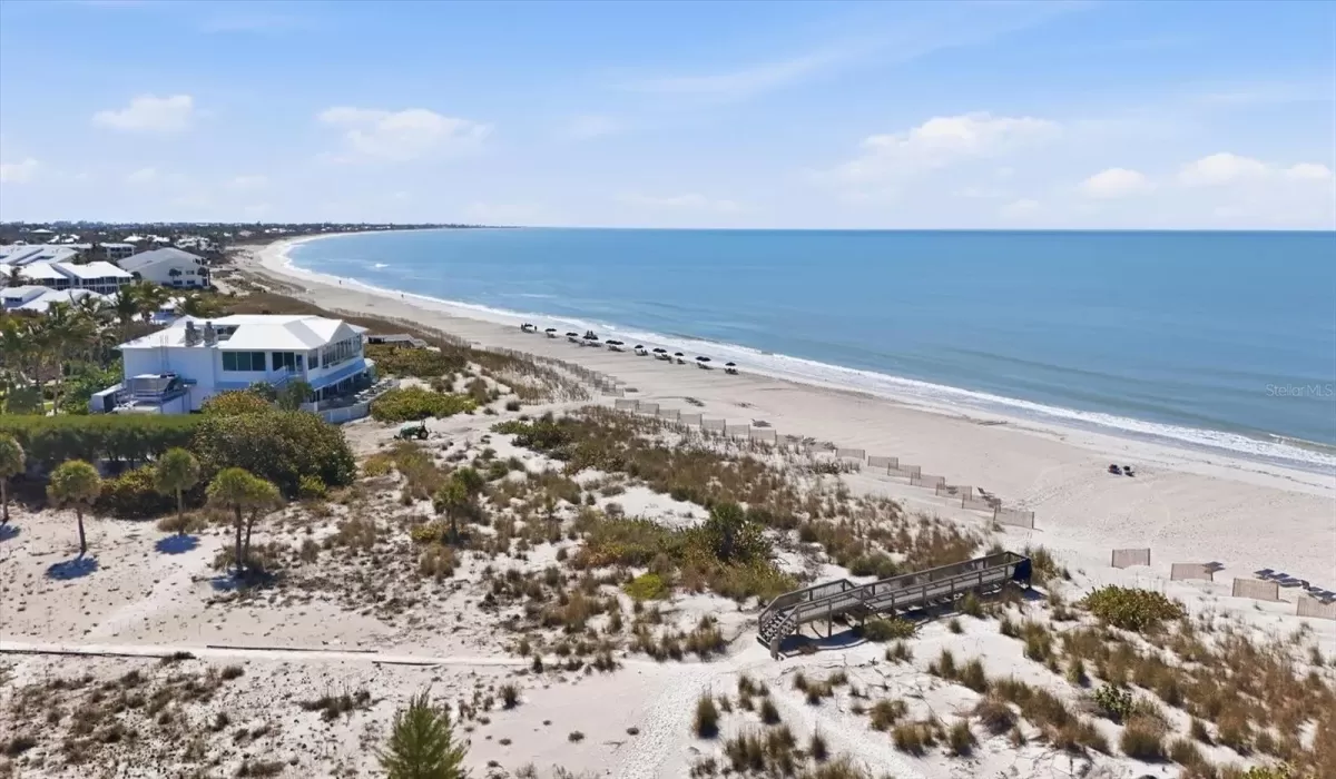 1 Bedroom Bedrooms, 0 ,1 BathroomBathrooms,Residential,For Sale,0,D6146490