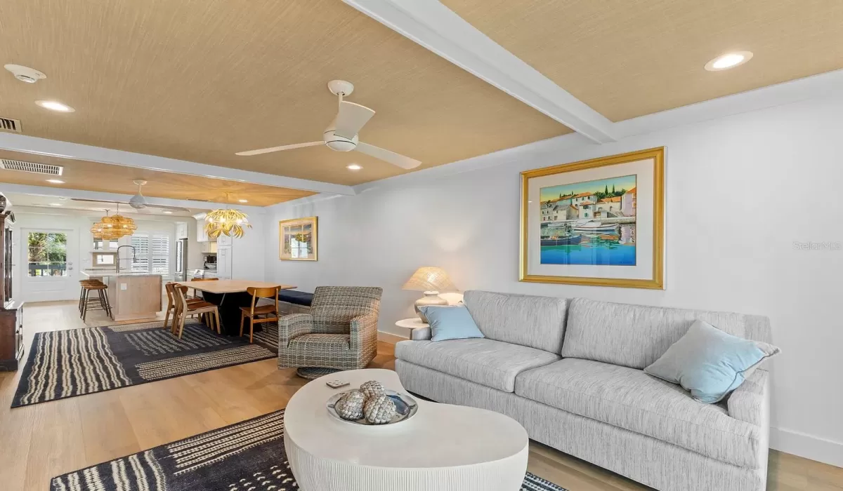 2 Bedrooms Bedrooms, 0 ,2 BathroomsBathrooms,Residential,For Sale,0,D6146748