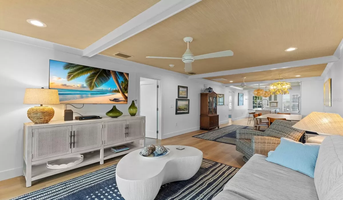 2 Bedrooms Bedrooms, 0 ,2 BathroomsBathrooms,Residential,For Sale,0,D6146748