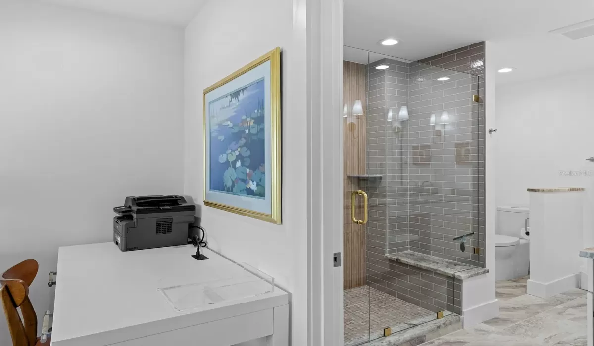 2 Bedrooms Bedrooms, 0 ,2 BathroomsBathrooms,Residential,For Sale,0,D6146748