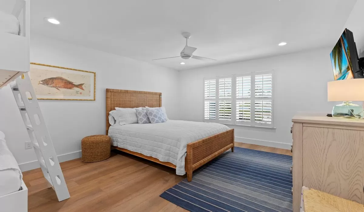 2 Bedrooms Bedrooms, 0 ,2 BathroomsBathrooms,Residential,For Sale,0,D6146748