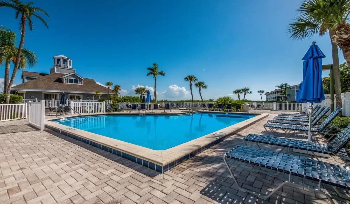 2 Bedrooms Bedrooms, 0 ,2 BathroomsBathrooms,Residential,For Sale,0,D6146748