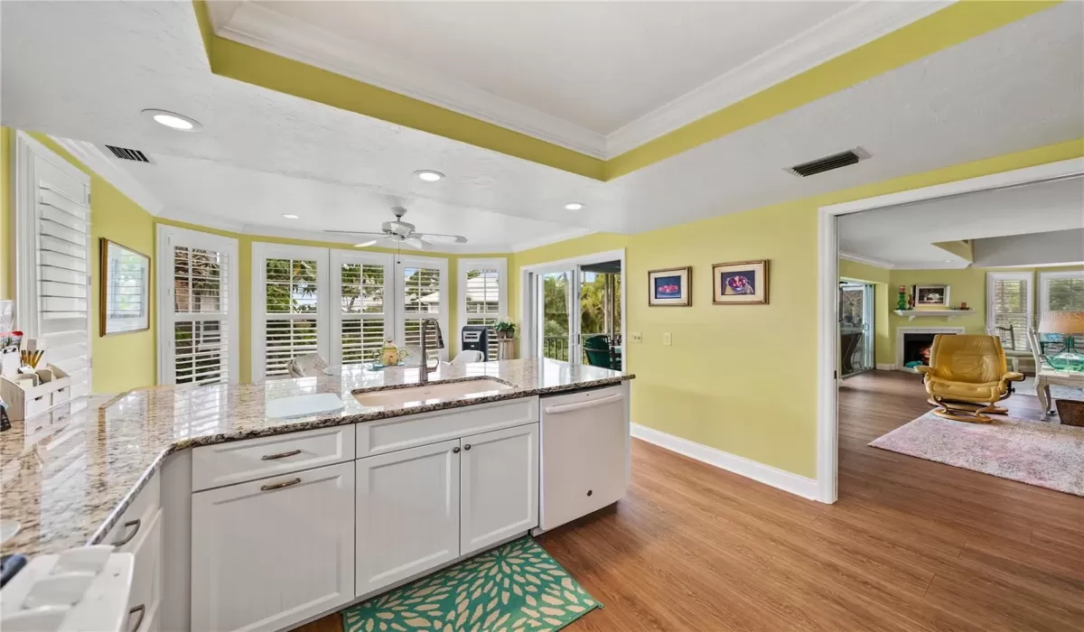 3 Bedrooms Bedrooms, 0 ,3 BathroomsBathrooms,Residential,For Sale,0,D6146794