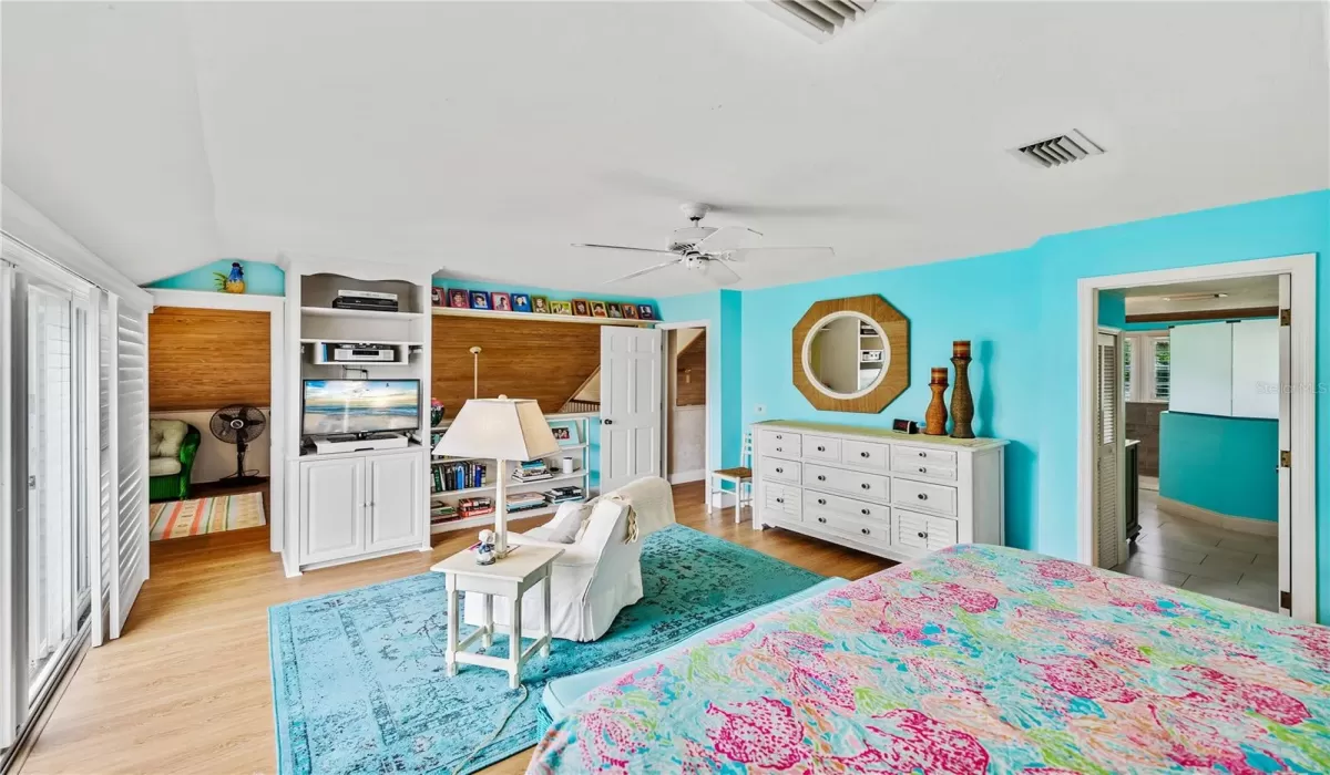 3 Bedrooms Bedrooms, 0 ,3 BathroomsBathrooms,Residential,For Sale,0,D6146794