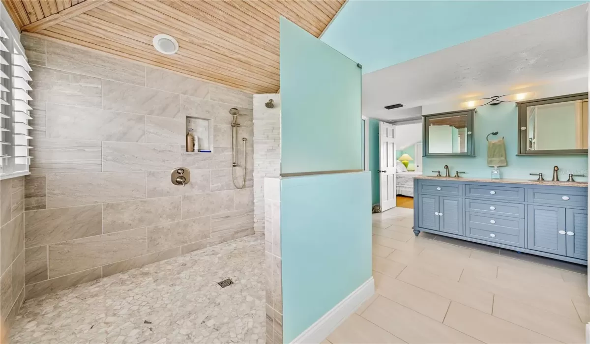 3 Bedrooms Bedrooms, 0 ,3 BathroomsBathrooms,Residential,For Sale,0,D6146794