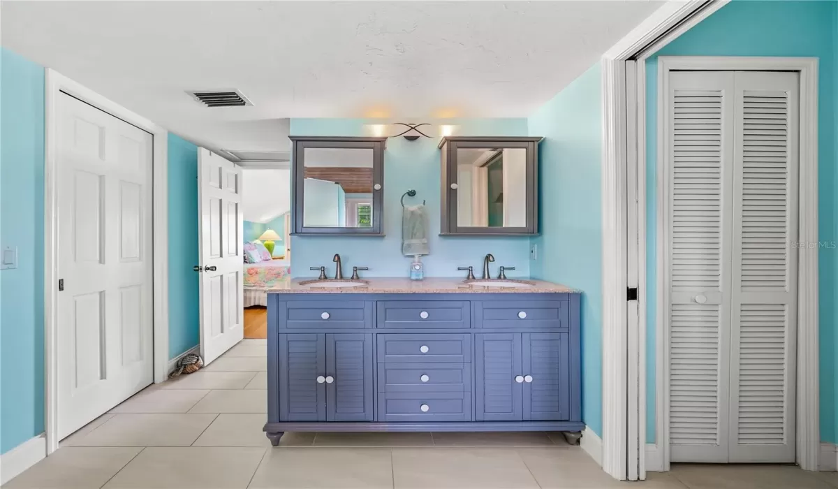 3 Bedrooms Bedrooms, 0 ,3 BathroomsBathrooms,Residential,For Sale,0,D6146794