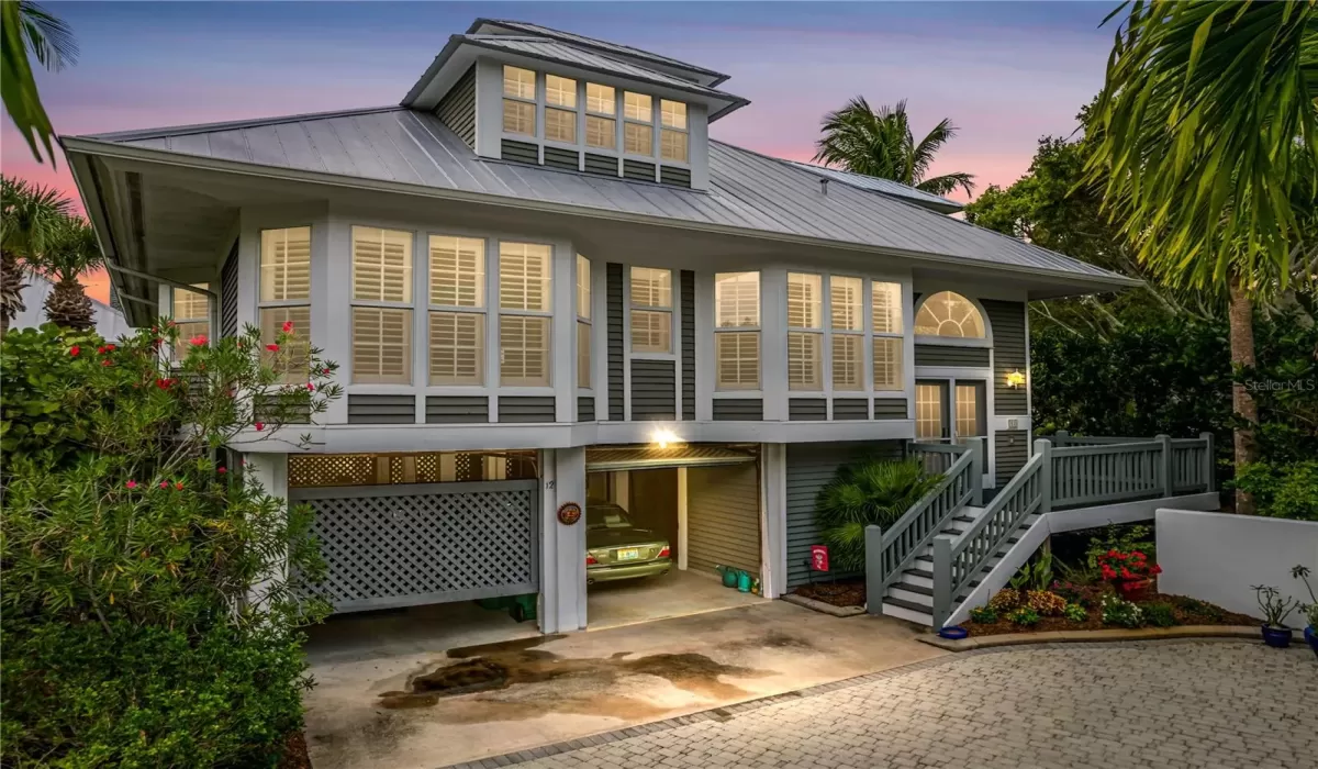 3 Bedrooms Bedrooms, 0 ,3 BathroomsBathrooms,Residential,For Sale,0,D6146794