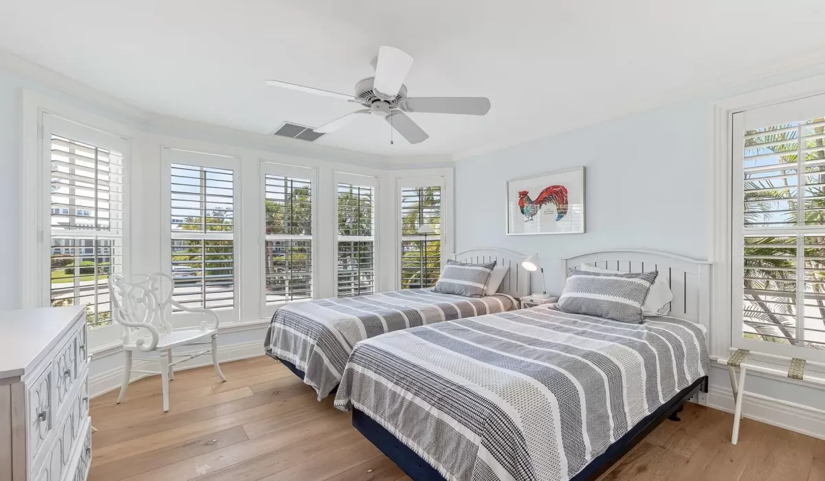 3 Bedrooms Bedrooms, 0 ,3 BathroomsBathrooms,Residential,For Sale,0,D6146719