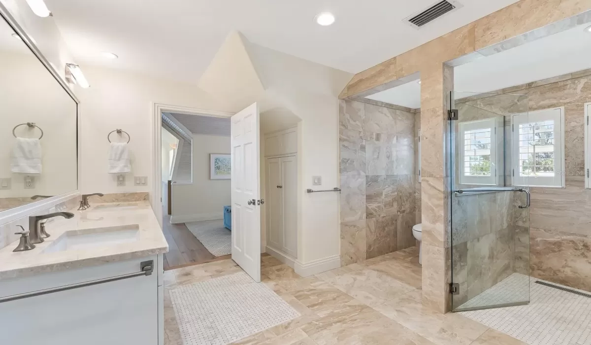 3 Bedrooms Bedrooms, 0 ,3 BathroomsBathrooms,Residential,For Sale,0,D6146719