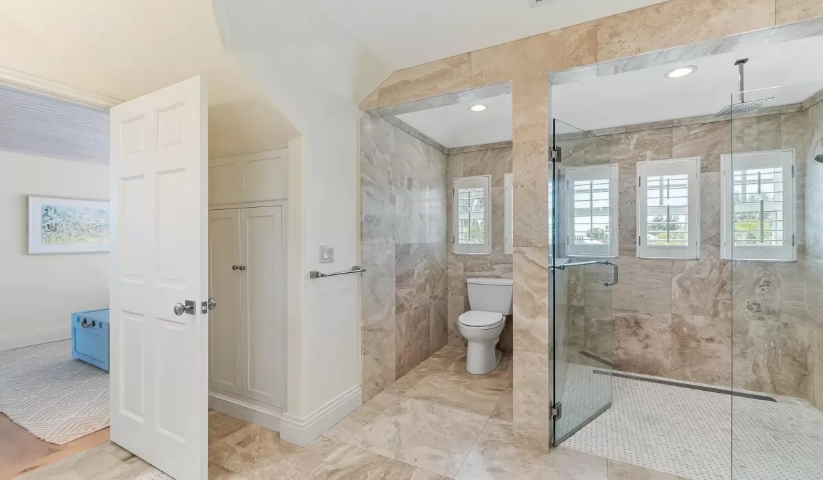 3 Bedrooms Bedrooms, 0 ,3 BathroomsBathrooms,Residential,For Sale,0,D6146719