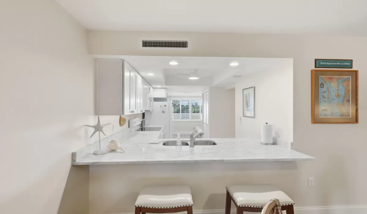 2 Bedrooms Bedrooms, 0 ,2 BathroomsBathrooms,Residential,For Sale,0,D6144565