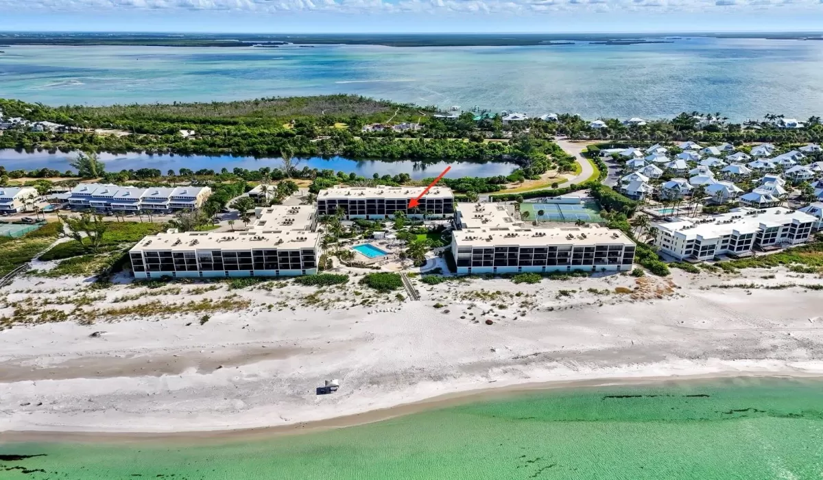 2 Bedrooms Bedrooms, 0 ,2 BathroomsBathrooms,Residential,For Sale,0,D6144565