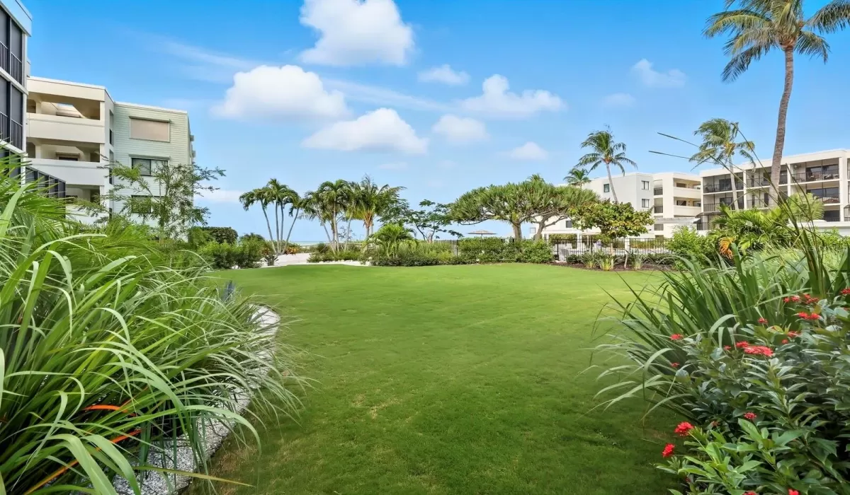 2 Bedrooms Bedrooms, 0 ,2 BathroomsBathrooms,Residential,For Sale,0,D6144565