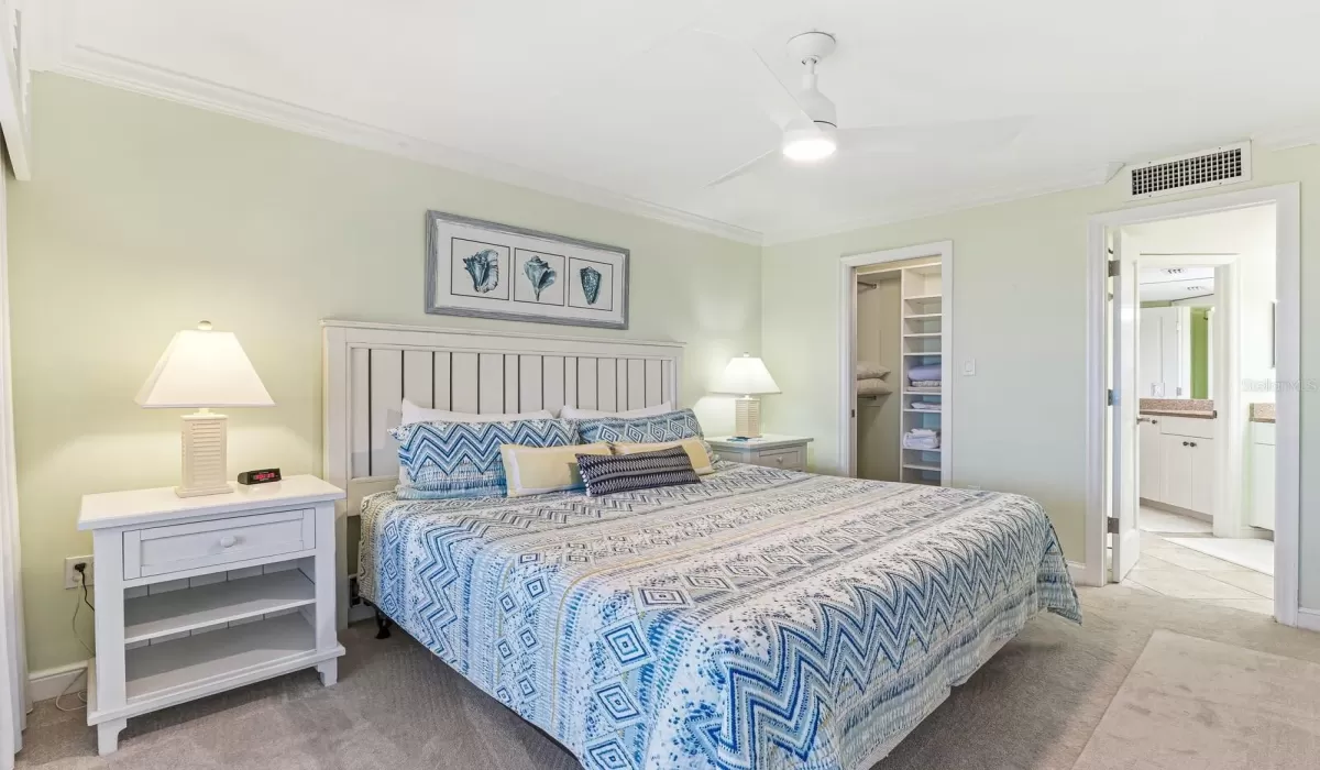 1 Bedroom Bedrooms, 0 ,2 BathroomsBathrooms,Residential,For Sale,0,D6146747