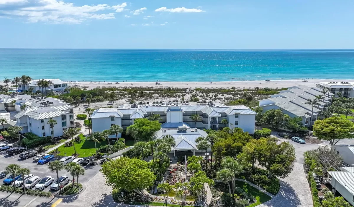 1 Bedroom Bedrooms, 0 ,2 BathroomsBathrooms,Residential,For Sale,0,D6146747