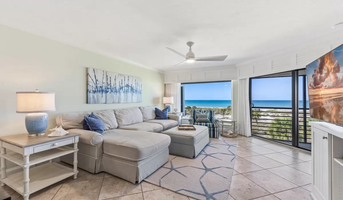 1 Bedroom Bedrooms, 0 ,2 BathroomsBathrooms,Residential,For Sale,0,D6146747