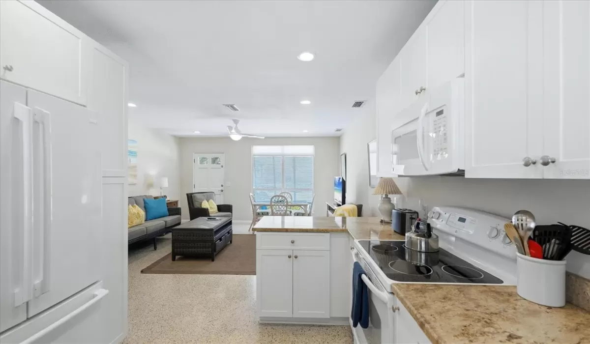 4 Bedrooms Bedrooms, 0 ,2 BathroomsBathrooms,Residential,For Sale,0,D6147021